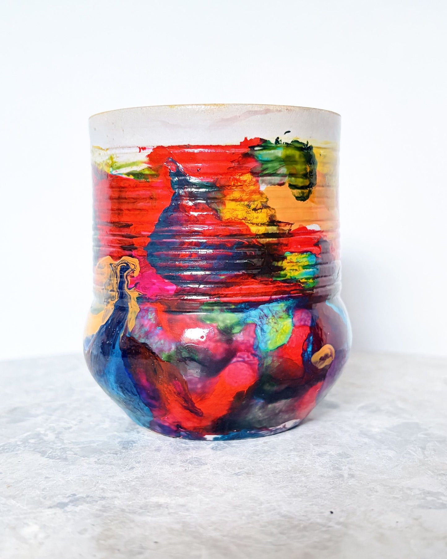 Becher mit Ringen - Kenia - abstrakt - Color Flush