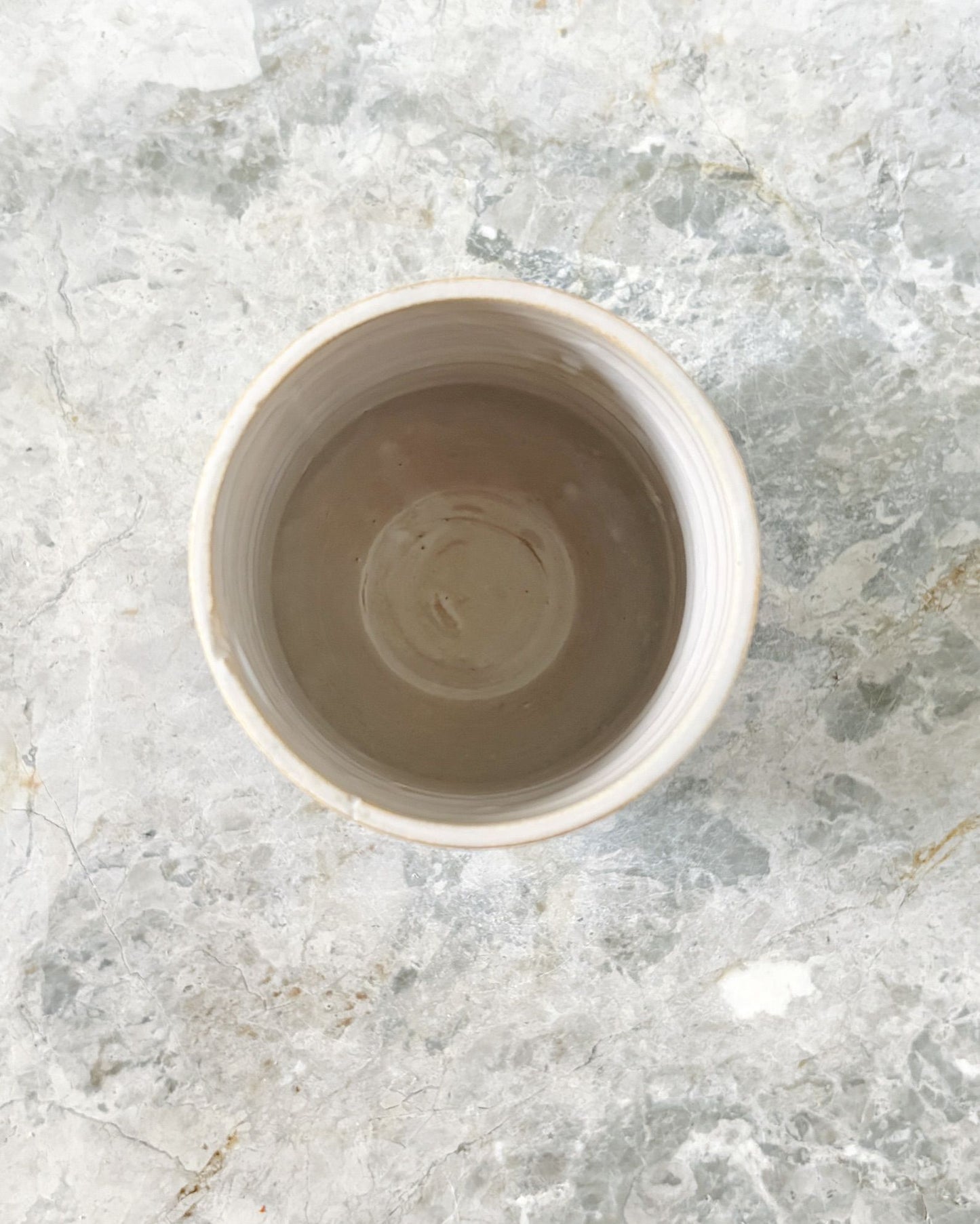 Becher mit Ringen - Kenia - abstrakt - Color Flush