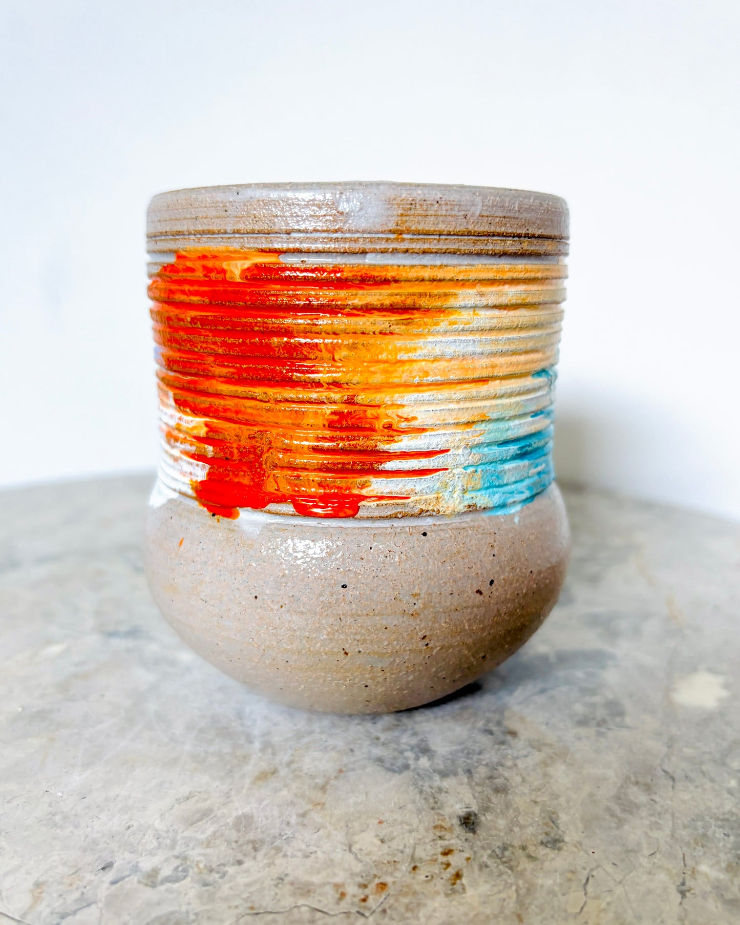 Becher mit Ringen - Kenia - abstrakt - Color Touch