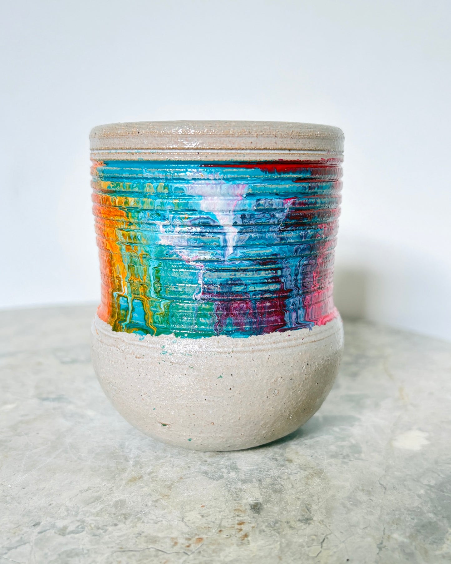 Becher mit Ringen - Kenia - abstrakt - Color Touch